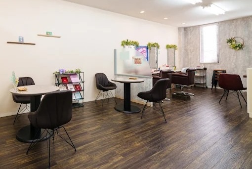 SR SALON Malumの内装